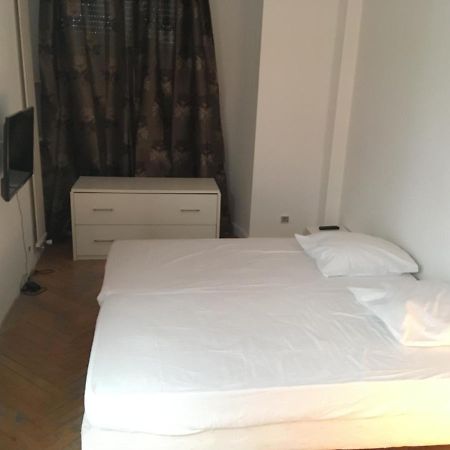 Appartement Près de la plage ensoleillé à Juan-les-Pins Extérieur photo